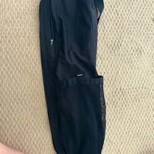 Lululemon yoga mat bag